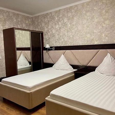 Diar Hotel Atyrau Bagian luar foto