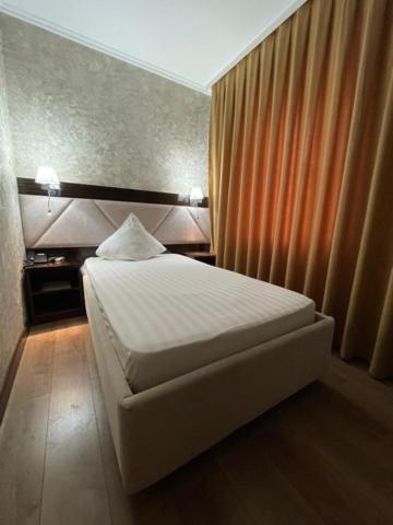 Diar Hotel Atyrau Bagian luar foto