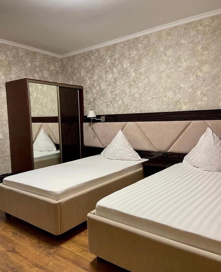 Diar Hotel Atyrau Bagian luar foto