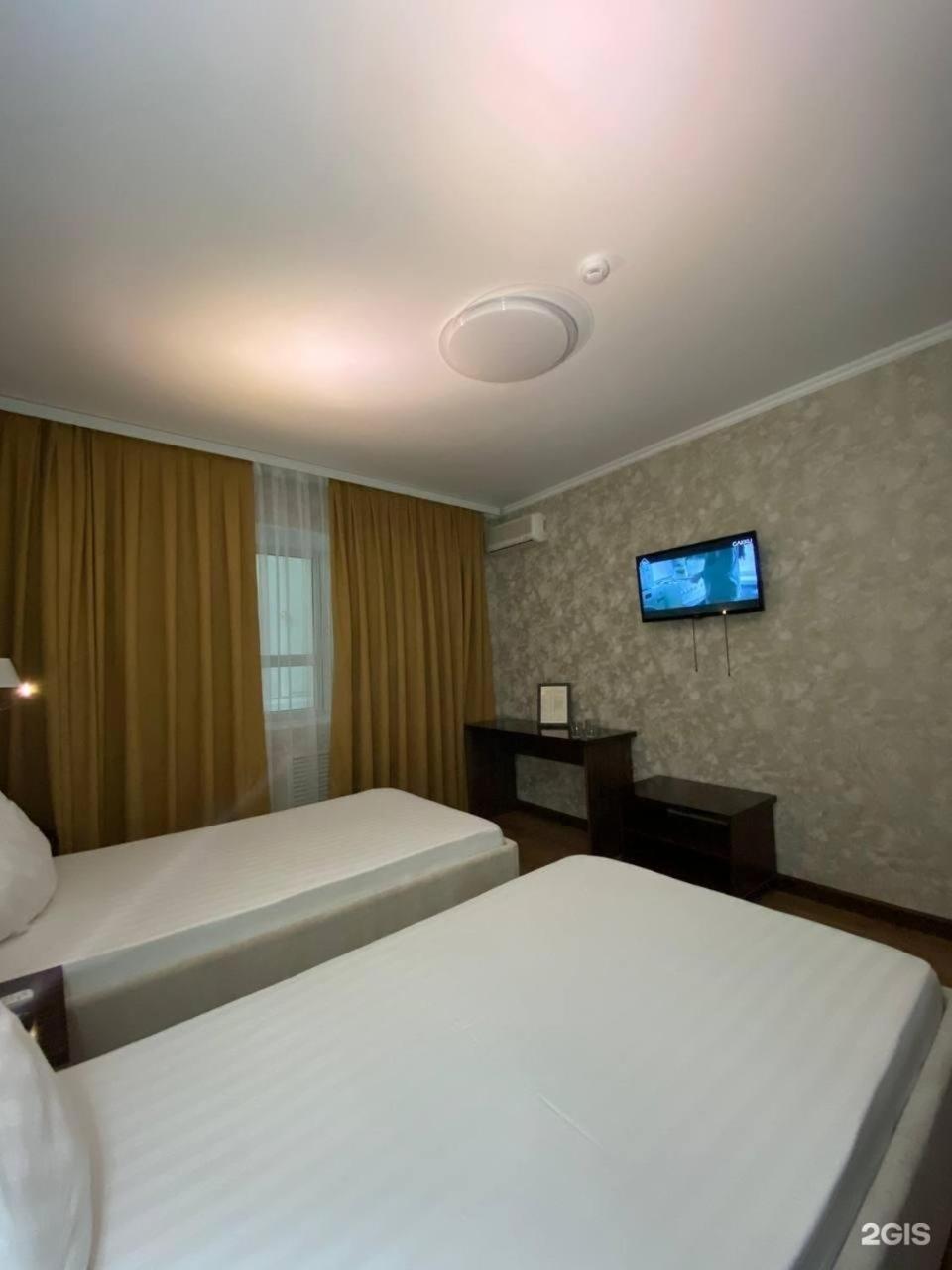 Diar Hotel Atyrau Bagian luar foto
